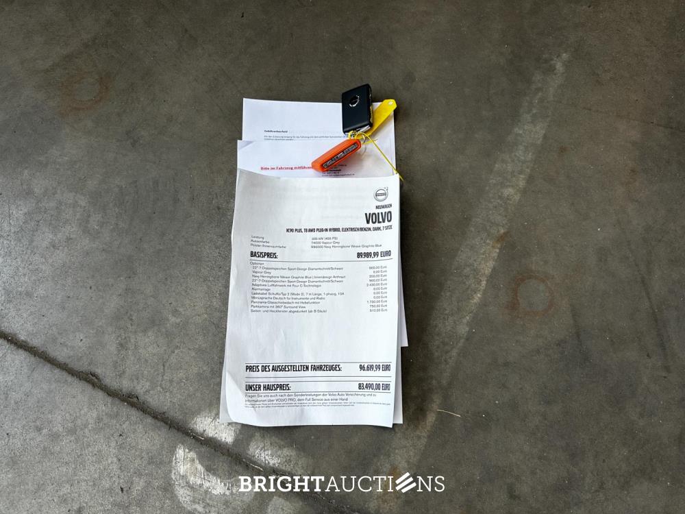 Volvo XC90 T8 AWD Plus Dark 457pk 2025 7-Persoons (1.100 KM) Fabrieksgarantie
