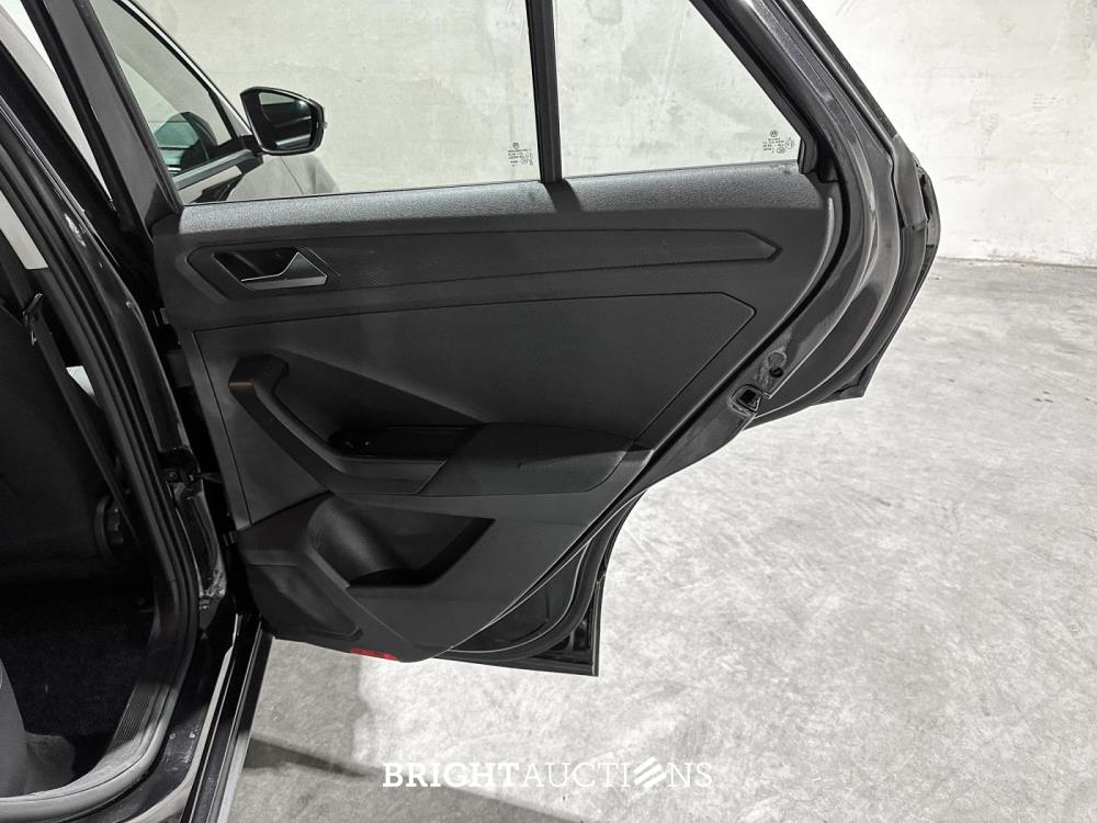 Volkswagen T-Roc 1.0 TSI Style Business 116pk 2020 (Origineel-NL), H-006-NL

