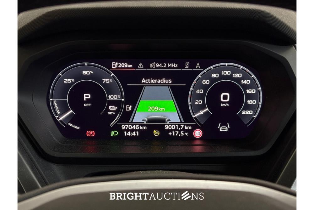 Audi Q4 40 Launch edition Advanced 77 kWh 204pk 2021 (Origineel-NL), N-883-PK