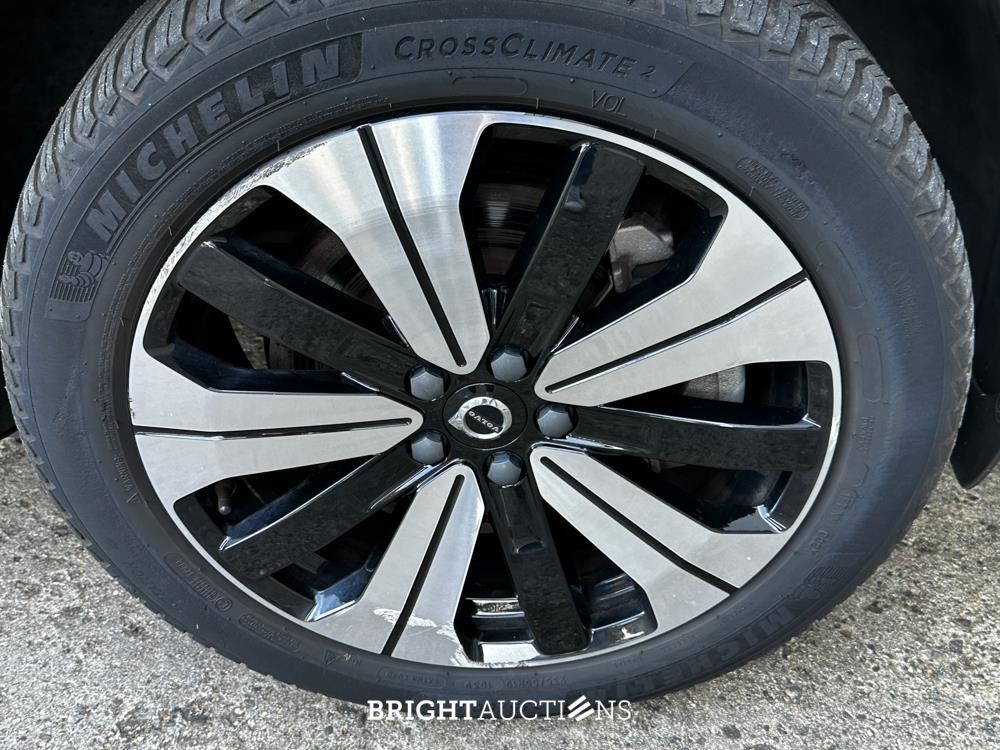 Volvo XC40 Recharge Plus 231pk 2023 (Origineel-NL + 1e eigenaar), S-874-ZR