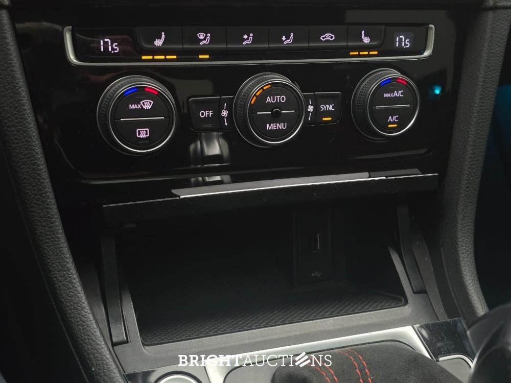 Volkswagen Golf GTI TCR 2.0 TSI 290pk 2019, H-073-ZV