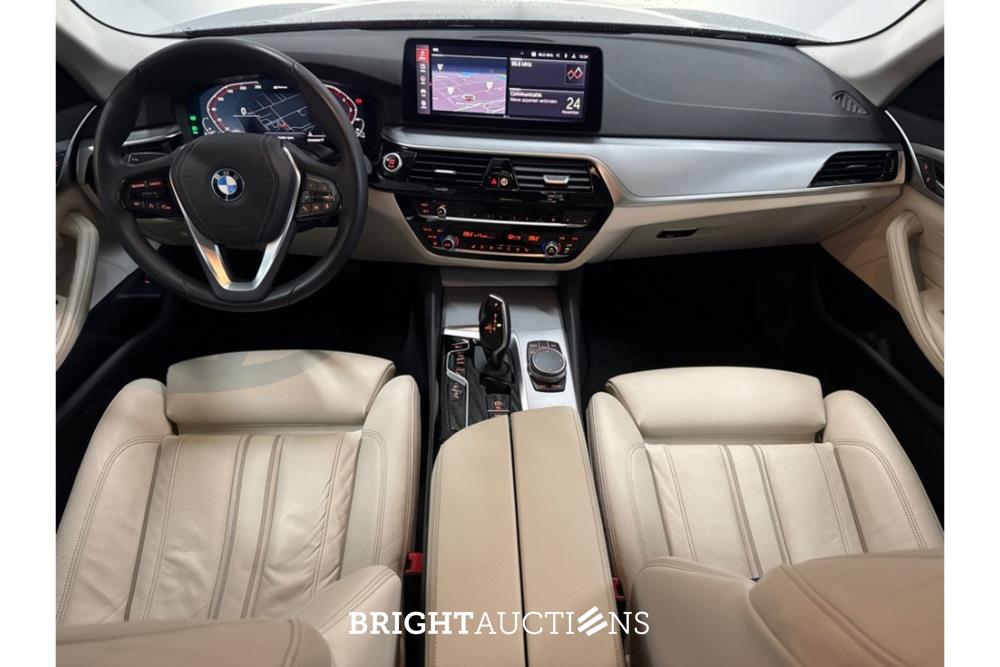 BMW 530e Business Edition Plus 292pk 2023 (Origineel-NL) 5-Serie, T-498-JN