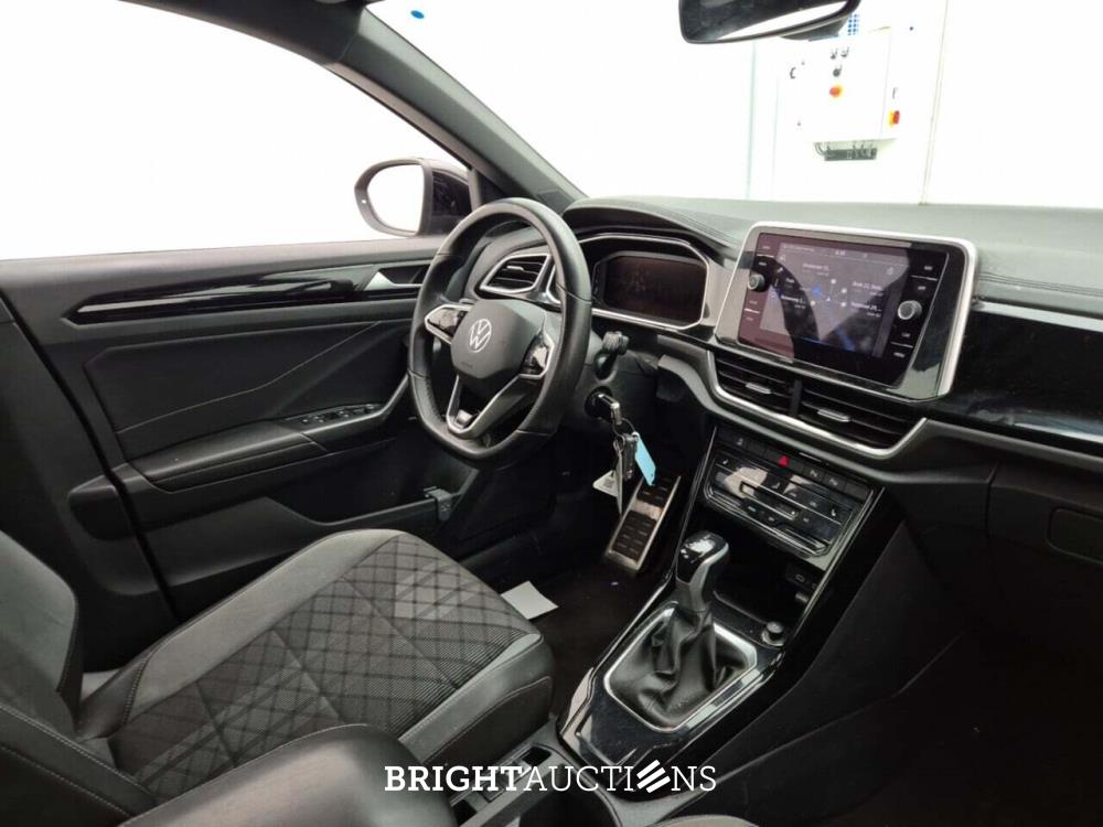 Volkswagen T-Roc R-Line Business 1.5 TSI DSG 150pk 2023 (Origineel-NL), S-317-PJ
