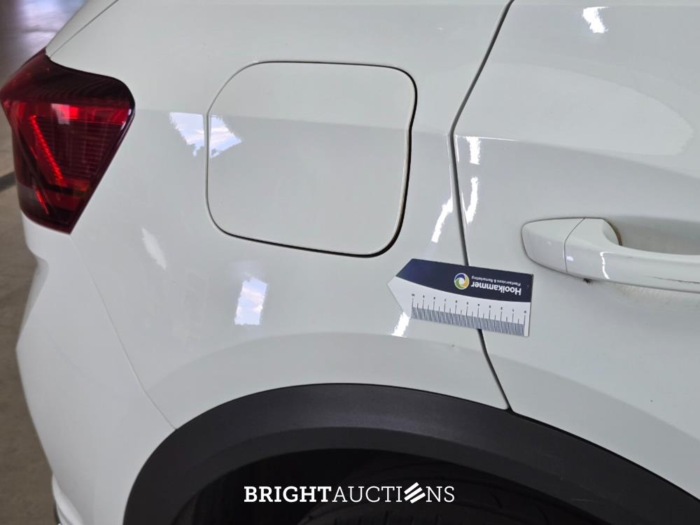 Volkswagen T-Roc Sport Business R 1.5 TSI 150pk 2019, L-422-GX