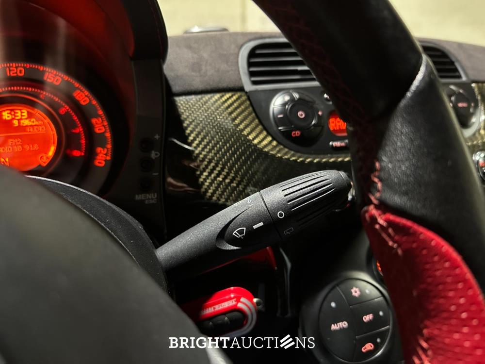 Fiat Abarth 695 Tributo Ferrari AKRAPOVIC 180hp