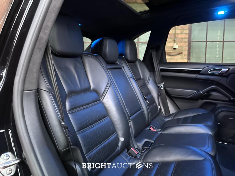 Porsche Cayenne 3.6 S 420pk 2014, K-204-BH