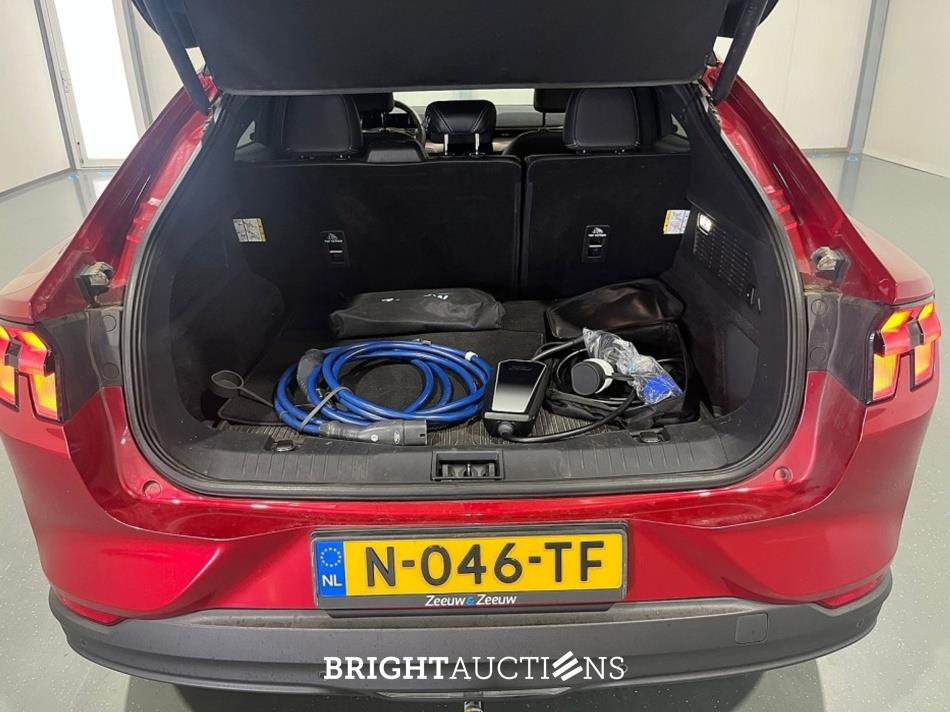 Ford Mustang Mach-E RWD 75 kWh 269pk 2021 (Origineel-NL), N-046-TF