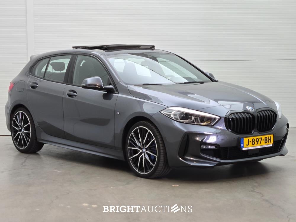 BMW 1-serie Executive Edition 140pk 2020 (Origineel-NL), J-897-BH