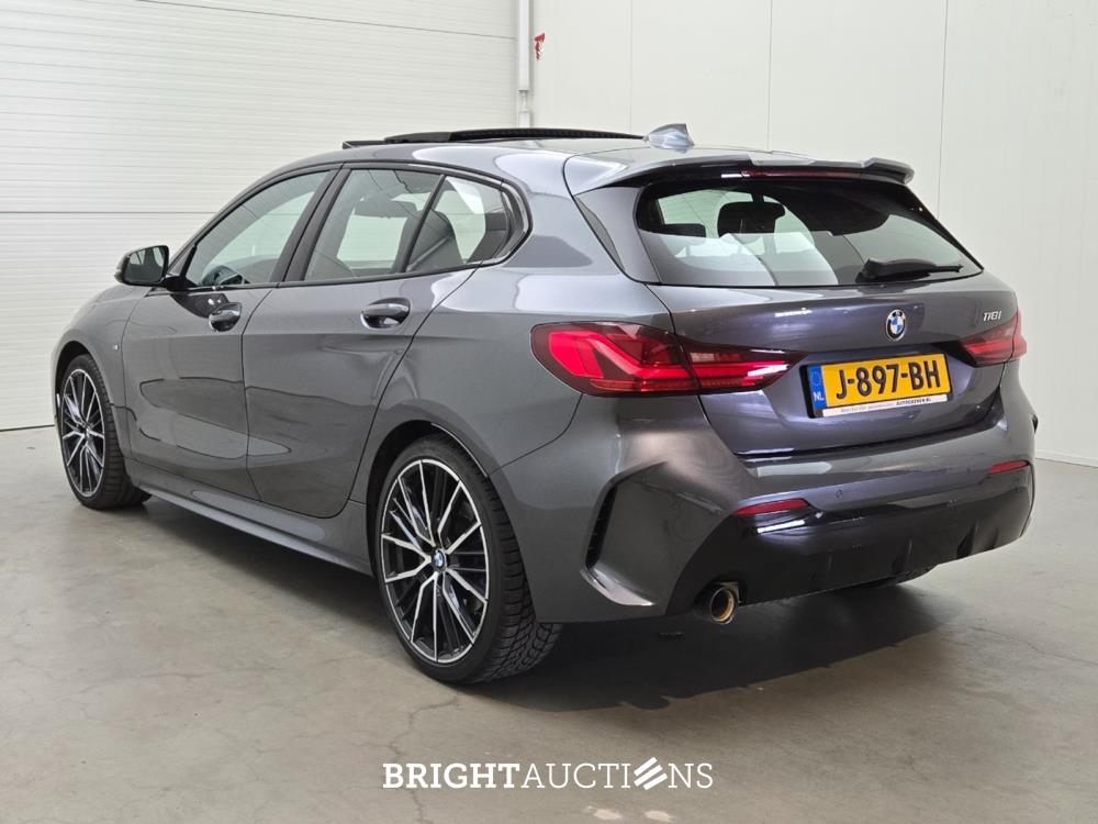 BMW 1-serie Executive Edition 140pk 2020 (Origineel-NL), J-897-BH