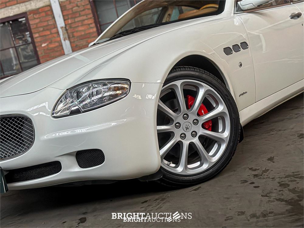 Maserati Quattroporte 4.2 V8 Executive GT 401pk 2007 Youngtimer