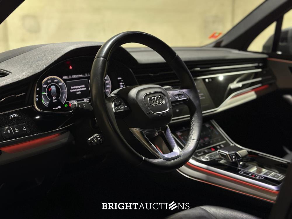 Audi Q7 55 TFSI e Quattro Pro Line Plus 3.0 380pk 2020, N-611-PF