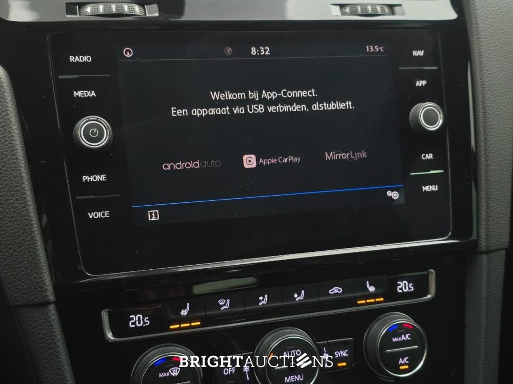 Volkswagen Golf Highline Business R 1.5 TSI 150pk 2018, X-726-KS