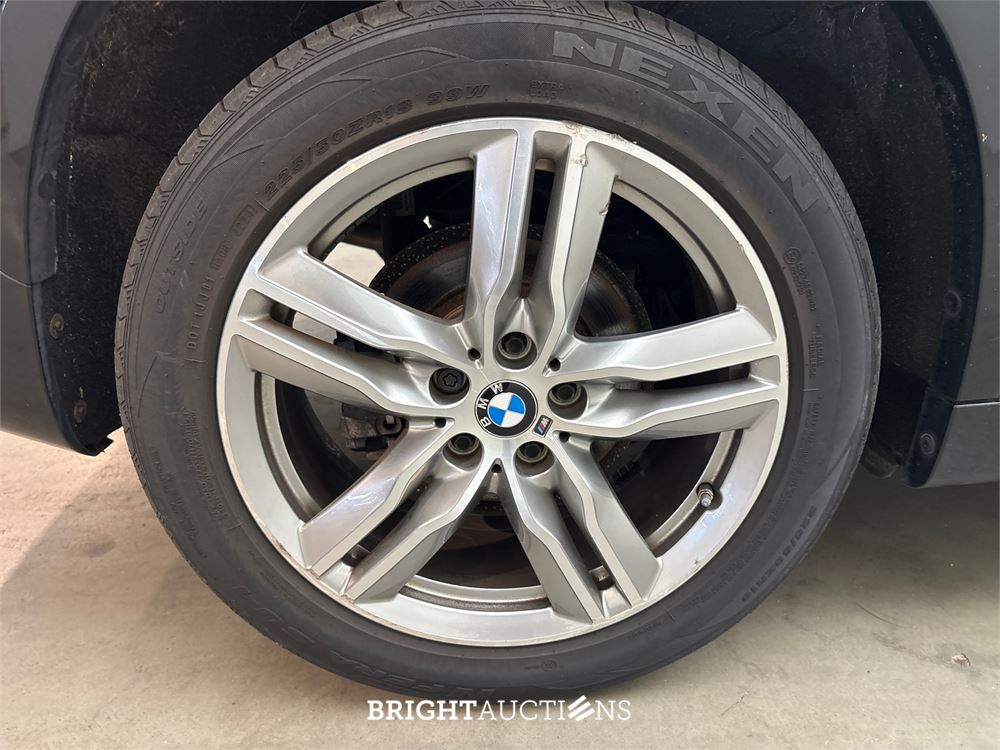 BMW X1 sDrive18i High Executive 140pk 2020, K-678-VS