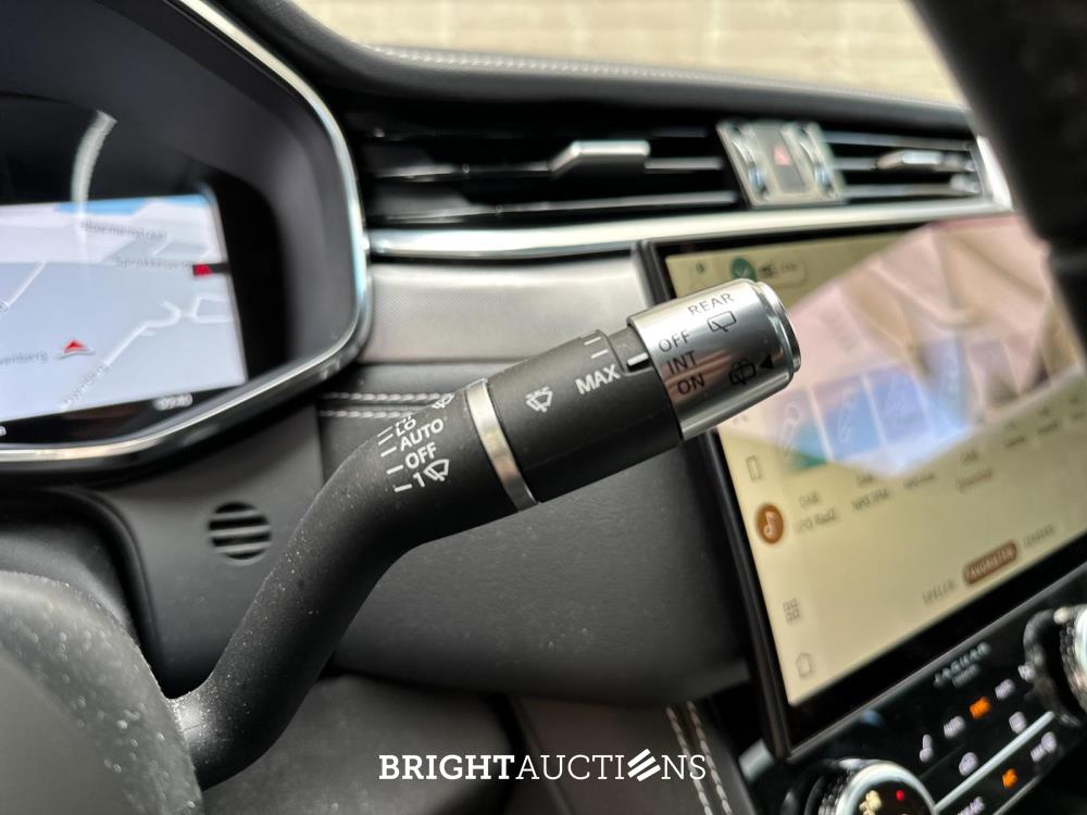 Jaguar F-PACE P400e PHEV R-Dynamic S 2.0 404pk 2021, R-154-VJ