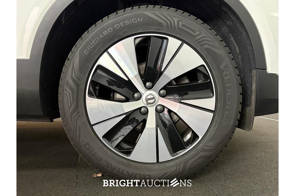 Volvo XC40 T2 Momentum Business 1.5 129pk 2022 (Origineel-NL), P-731-XB