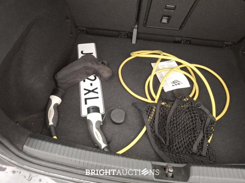 Volkswagen Id.3 First PLUS 58 kWh 204pk 2020 (Origineel-NL), J-502-XL