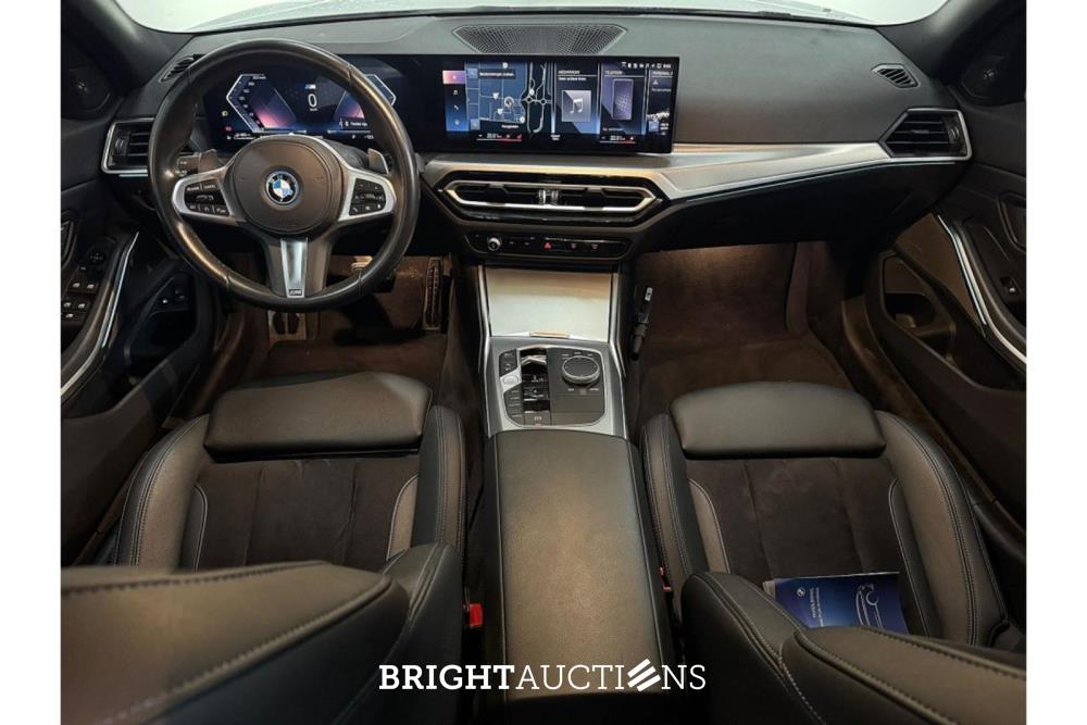 BMW 320e Touring M-Sport 272pk 2023 (Origineel-NL) 3-Serie, S-176-KP