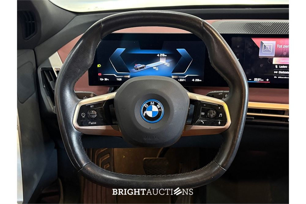 BMW iX xDrive50 High Executive 112 kWh 2022 (Origineel-NL), P-081-KP