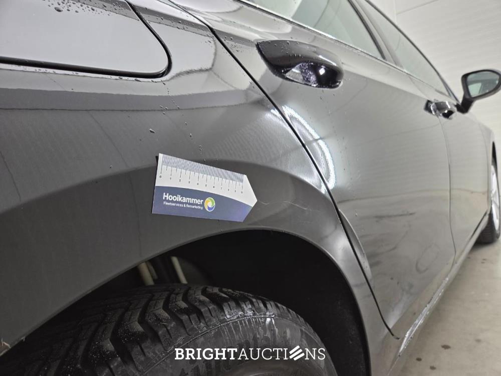 Volkswagen Golf 1.0 eTSI Life 110 pk 2021, L-219-ZT