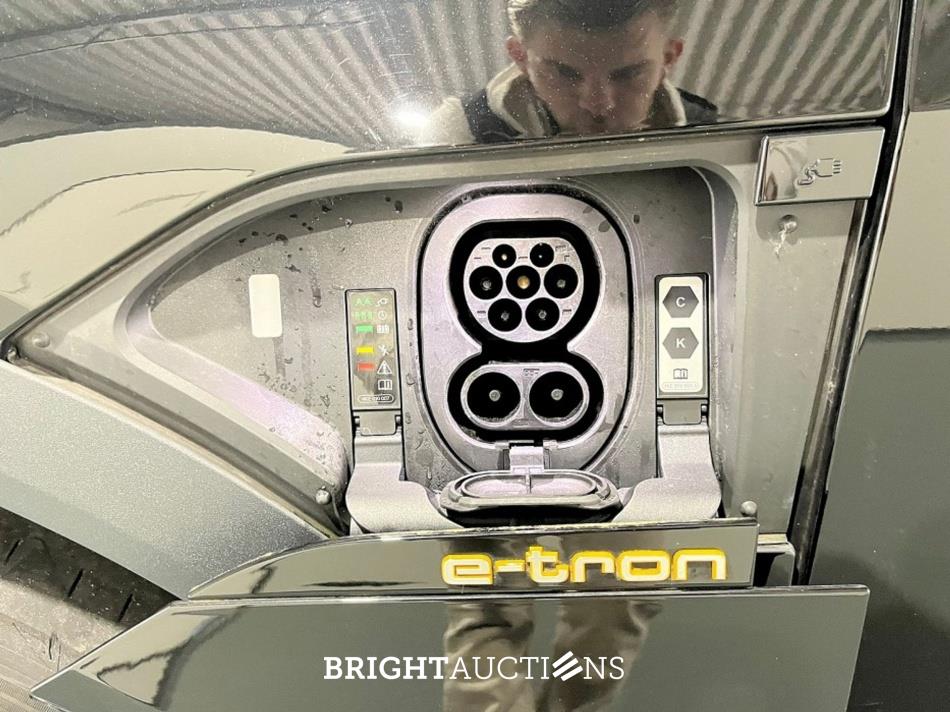Audi e-tron 50 edition Quattro 71 kWh 313pk 2021 (Origineel-NL), K-738-RV