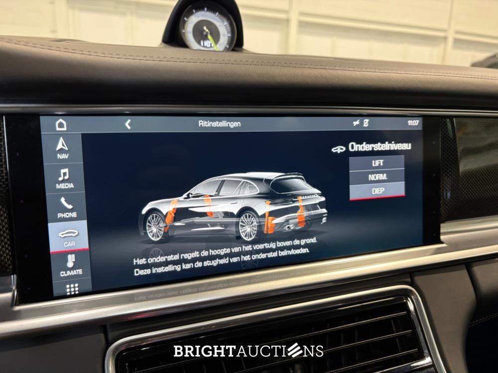 Porsche Panamera Sport Turismo 4 E-Hybrid 2.9 330pk 2018 (Origineel-NL), RX-988-D