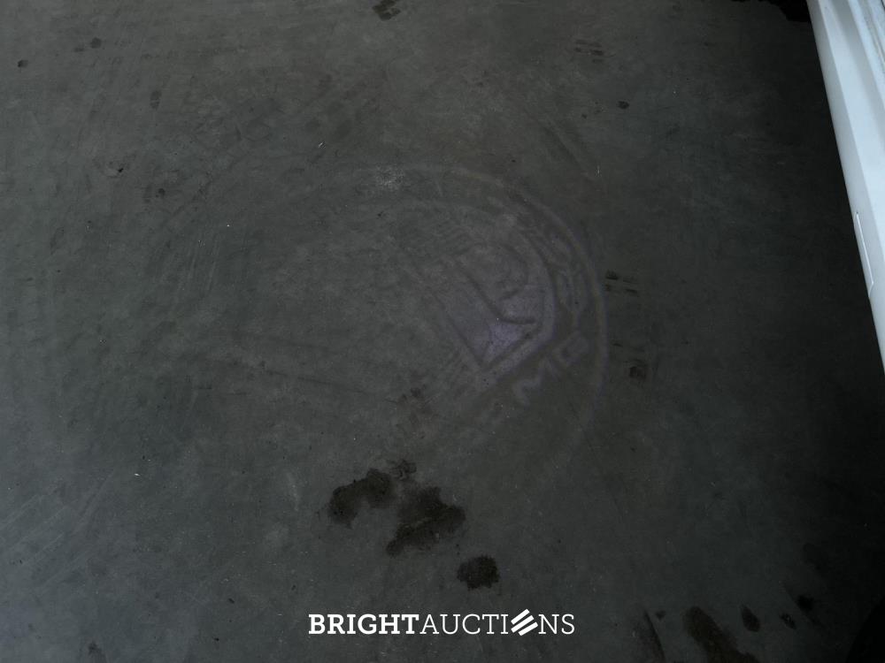 Mercedes-Benz E63 AMG 6.3 V8 -CARBON- 525pk 2010 (Origineel-NL), 47-LKB-6