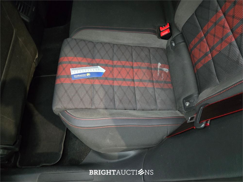 Volkswagen Golf GTI TCR 2.0 TSI 290pk 2019, K-637-NK