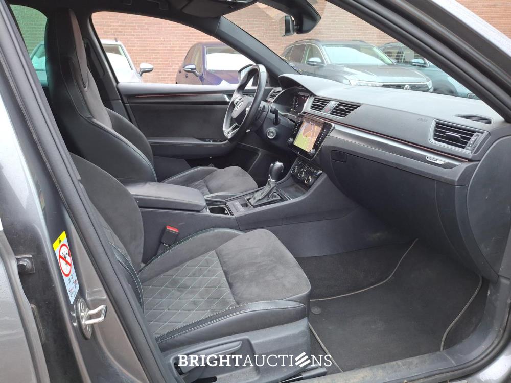 Skoda Superb Combi 1.5 TSI ACT Limited Sportline Business 150 pk 2023, S-466-PR