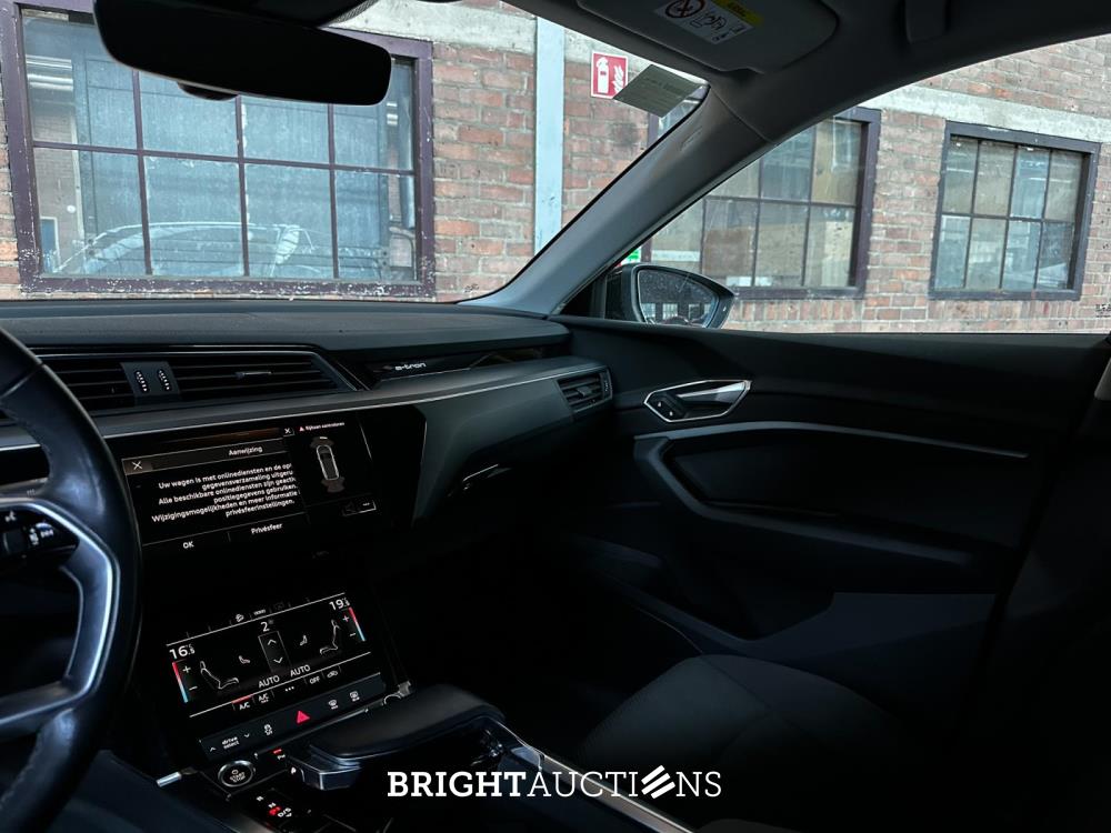 Audi e-tron 50 quattro edition 71 kWh 313pk 2020 (Origineel-NL+1e eigenaar), K-399-HL