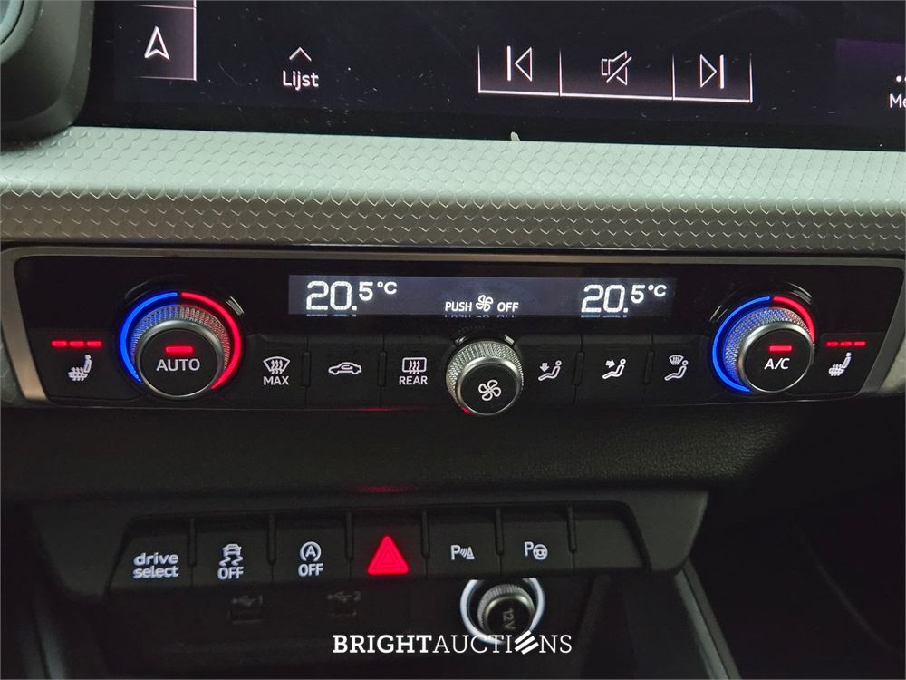 Audi A1 citycarver 30 epic TFSI 116pk 2019, X-200-BG
