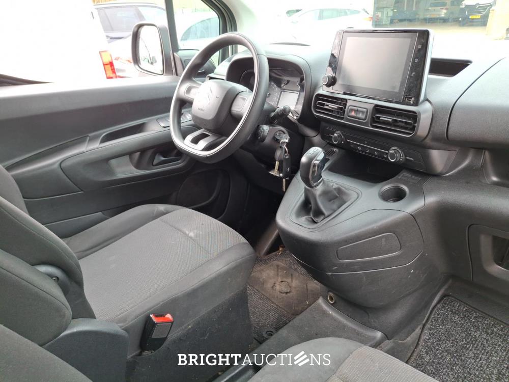 Citroen Berlingo 1.5 BlueHDI Club XL 99 pk 2021, VKR-08-B