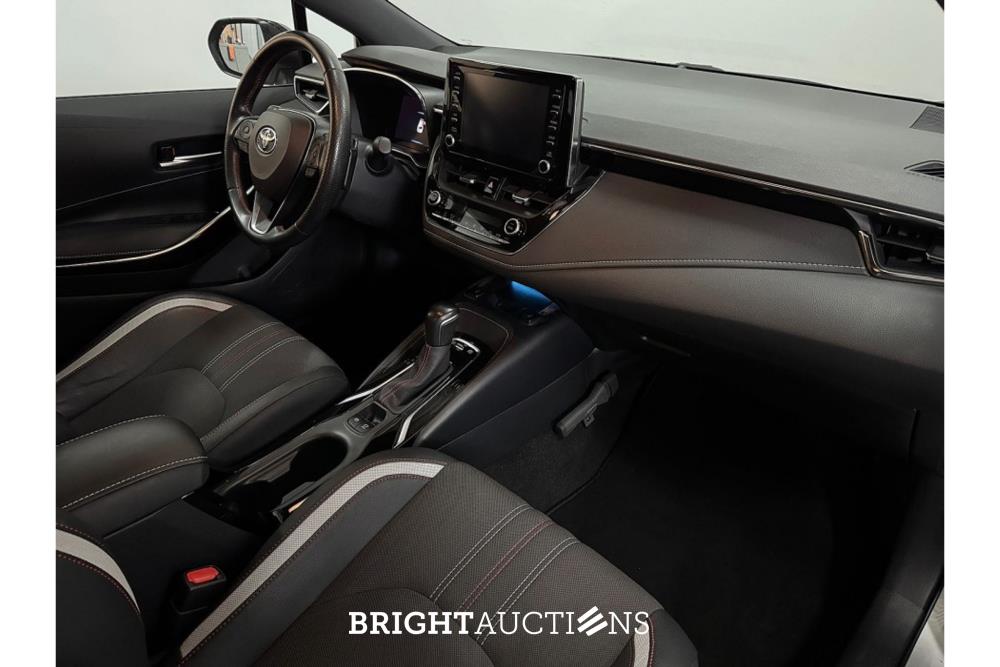 Toyota Corolla Touring Sport Hybrid GR-Sport 2.0 261pk 2021 (Origineel-NL), K-880-PR