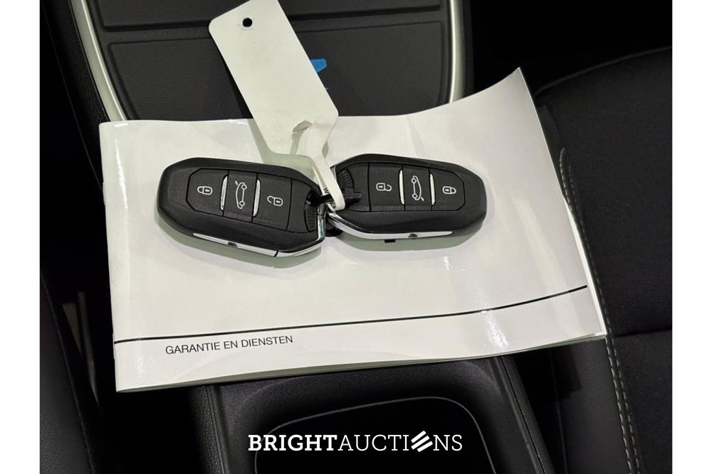 Jeep Avenger 1. Auflage 54 kWh 156hp 2023 (Original-NL), X-820-DP