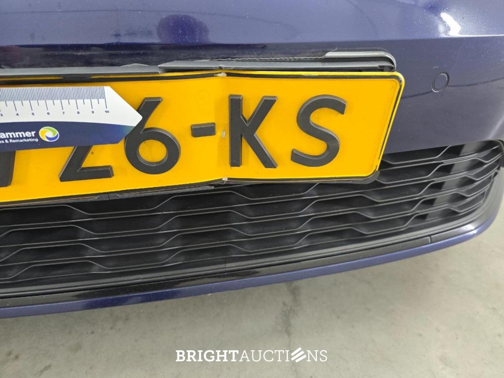 Volkswagen Golf Highline Business R 1.5 TSI 150pk 2018, X-726-KS