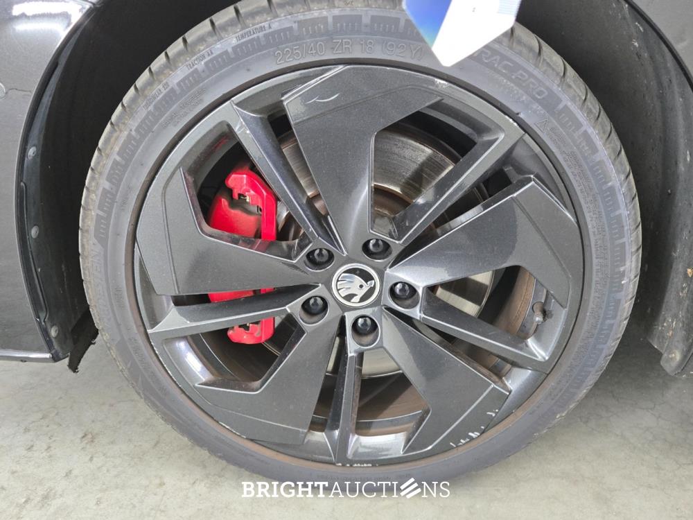 Škoda Octavia Combi iV RS 2.0 TSI 245pk 2021, R-156-SR