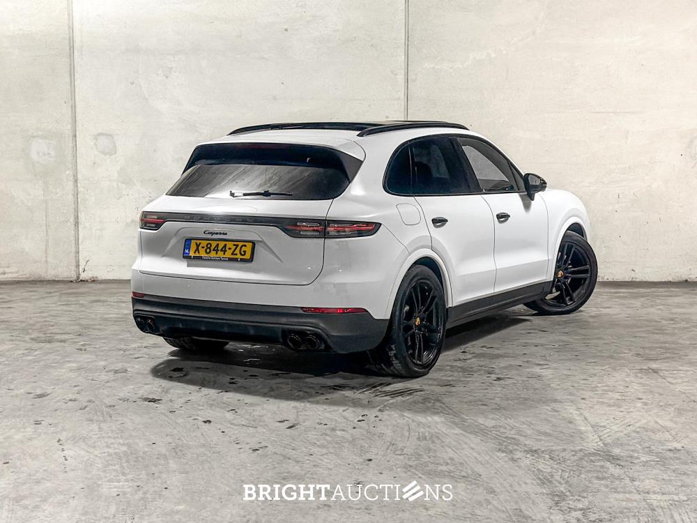 Porsche Cayenne 3.0 E-Hybrid Platinum Edition 462pk 2022, X-844-ZG