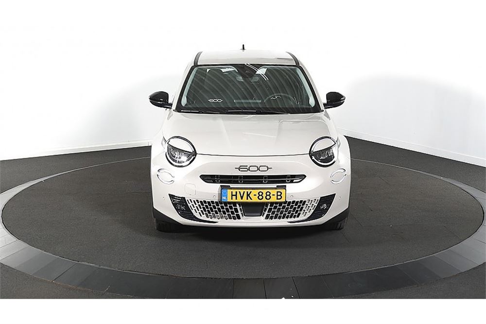 Fiat 600 Hybrid Urban 1.2 100pk 2025 (Origineel-NL), HVK-88-B