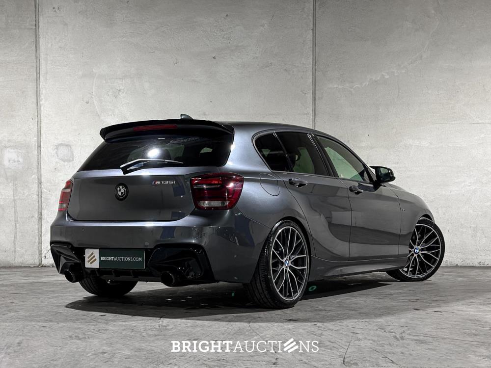 BMW M135i xDrive 320pk 2013 (Origineel-NL) 5-serie F20, 9-KHH-43