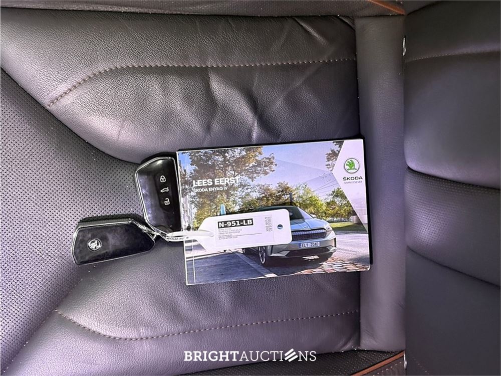 Škoda Enyaq 60 Founders Edition Silver 2021 (Origineel-NL), N-951-LB
