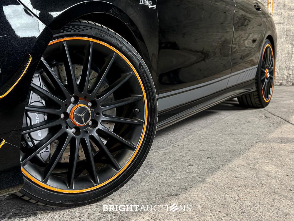 Mercedes-Benz CLA45 4Matic OrangeArt Edition CLA-klasse 360pk 2015, NL-Kenteken