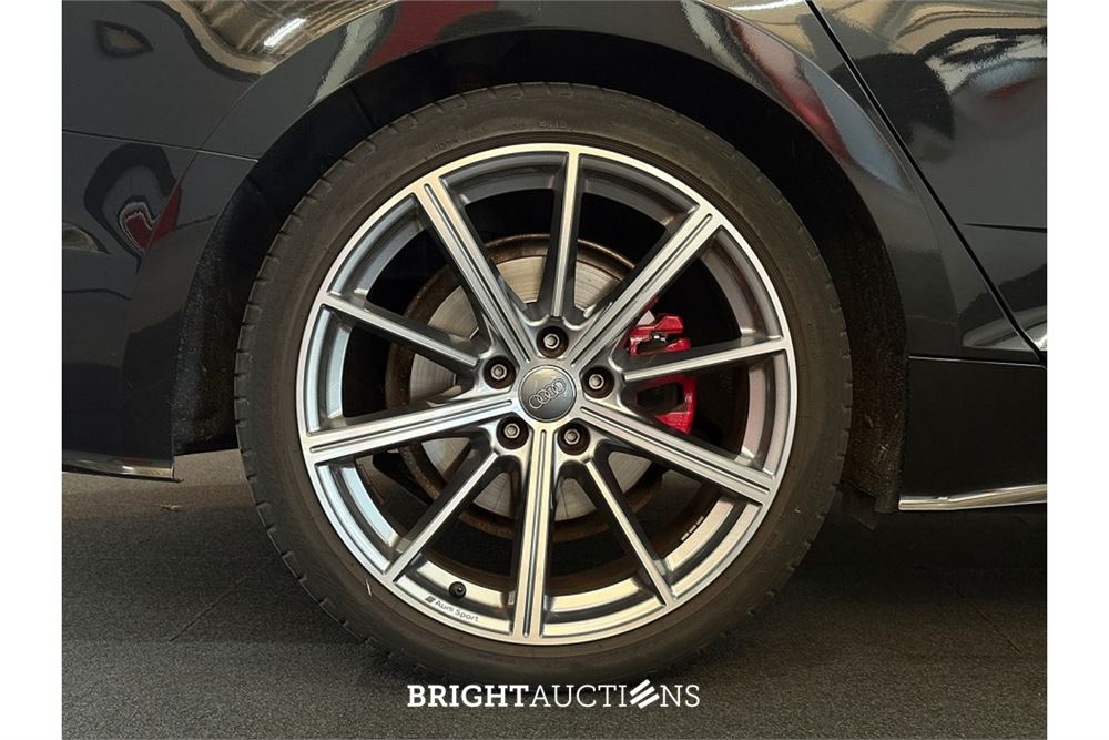 Audi A5 Sportback 40 Launch edition Sport TDI 190pk 2020, P-165-JF