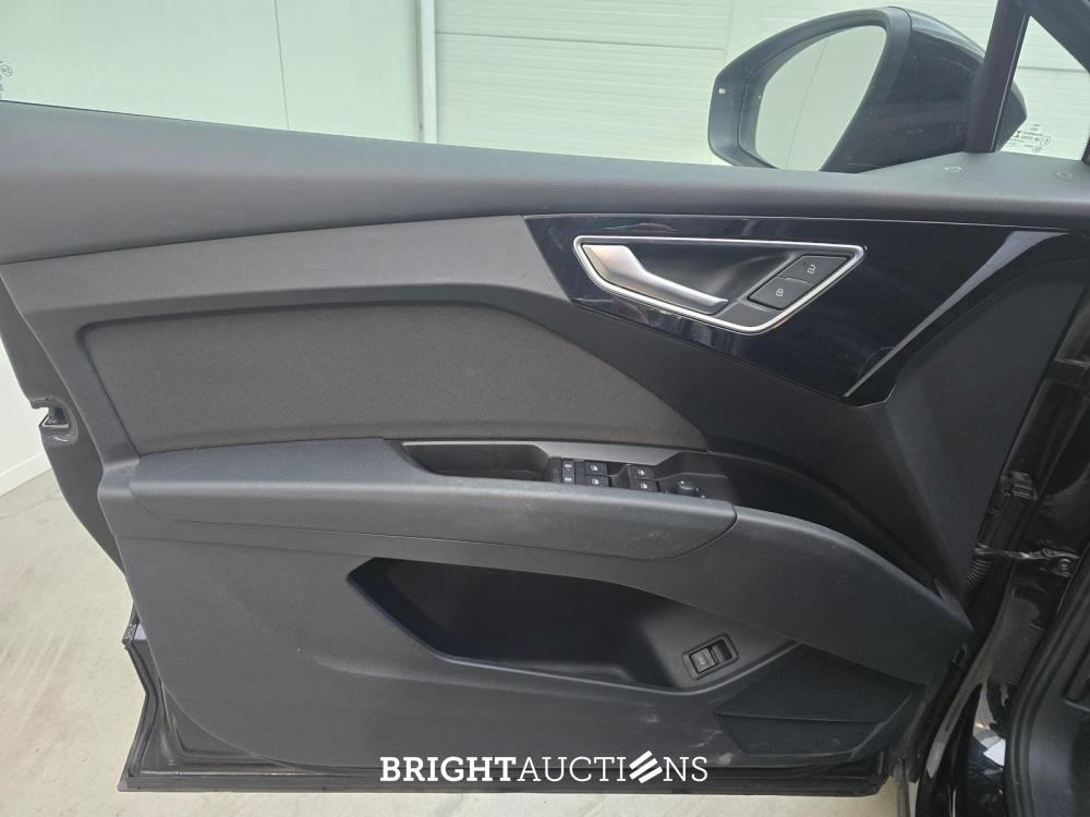 Audi Q4 e-tron 35 Edition 55 kWh 170pk 2022 (Origineel-NL), R-847-TD