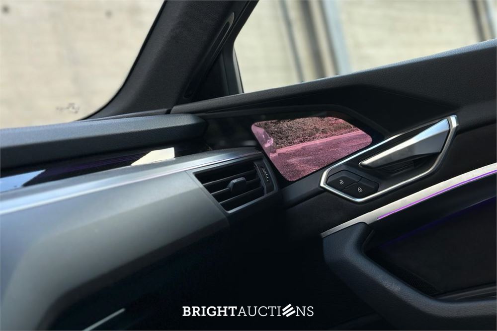 Audi e-tron Sportback 50 S edition Quattro 71 kWh 313pk 2021, T-261-RR