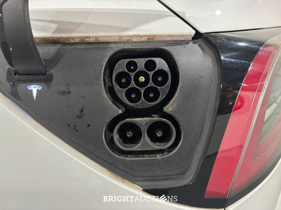 Tesla Model 3 Standard RWD Plus 60 kWh 238pk 2019 (Origineel-NL), G-097-DX
