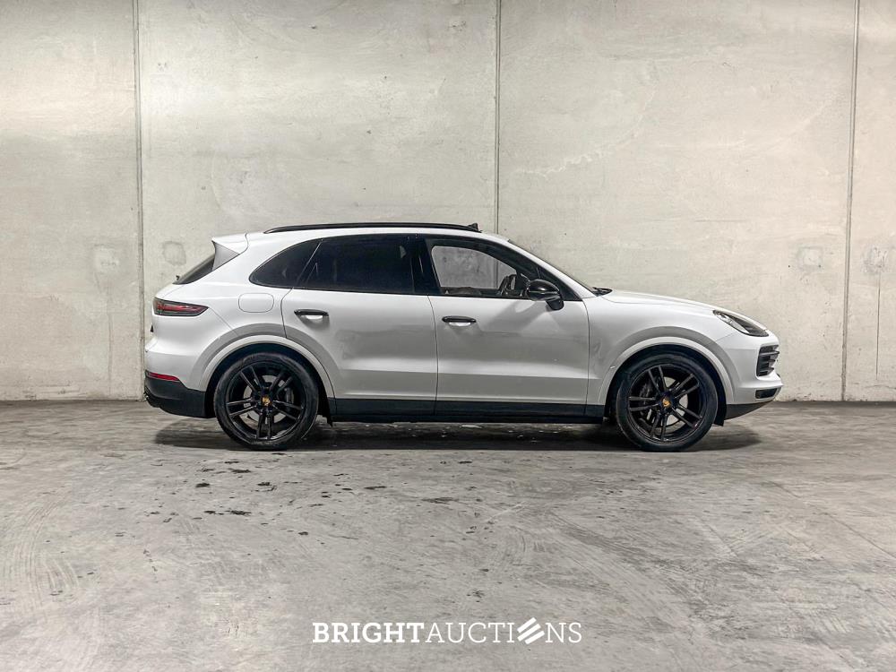 Porsche Cayenne 3.0 E-Hybrid Platinum Edition 462pk 2022, X-844-ZG