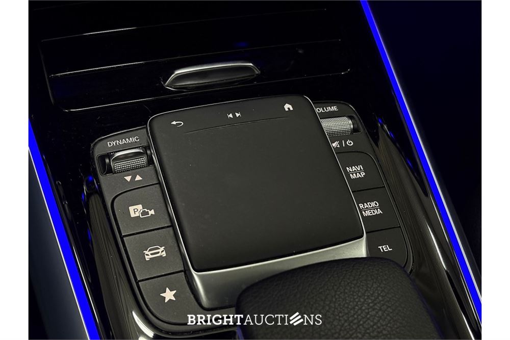 Mercedes-Benz EQA 300 4MATIC67 Business Solution AMG 67 kWh 2022 (Origineel-NL) EQA-Klasse, R-368-GH