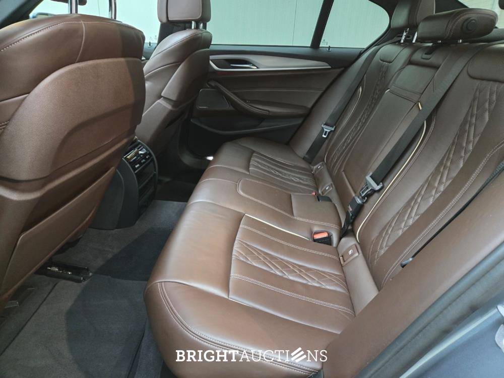 BMW 5-serie High Executive 252pk 2017 (Origineel-NL), NJ-960-R