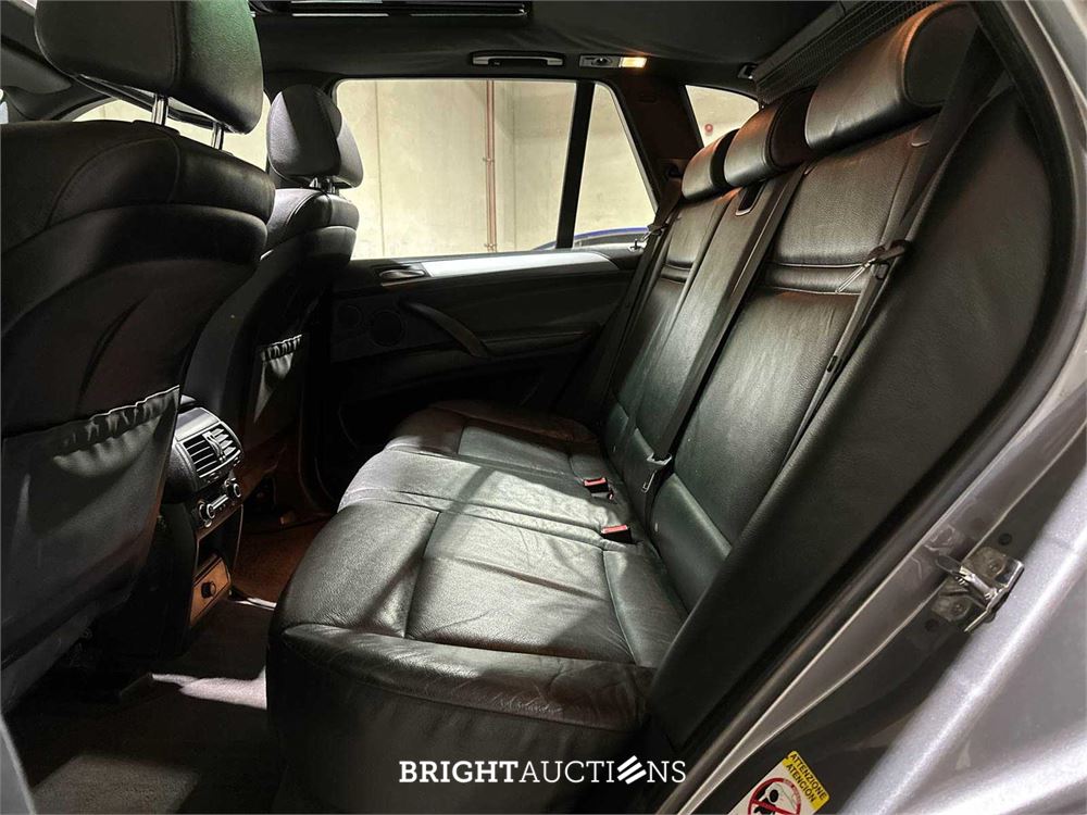 BMW X5 xDrive48i 4.8 V8 E70 355pk 2007, P-834-RB Youngtimer