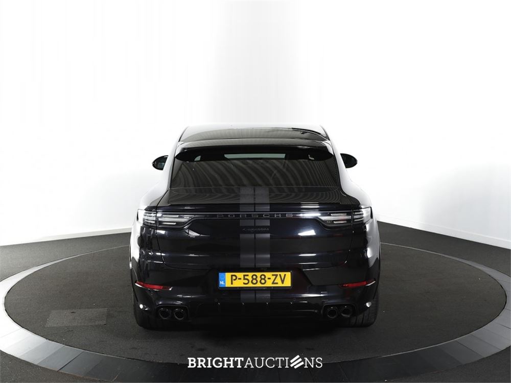Porsche Cayenne E-Hybrid Platinum Edition 3.0 476pk 2022 (Origineel-NL), P-588-ZV