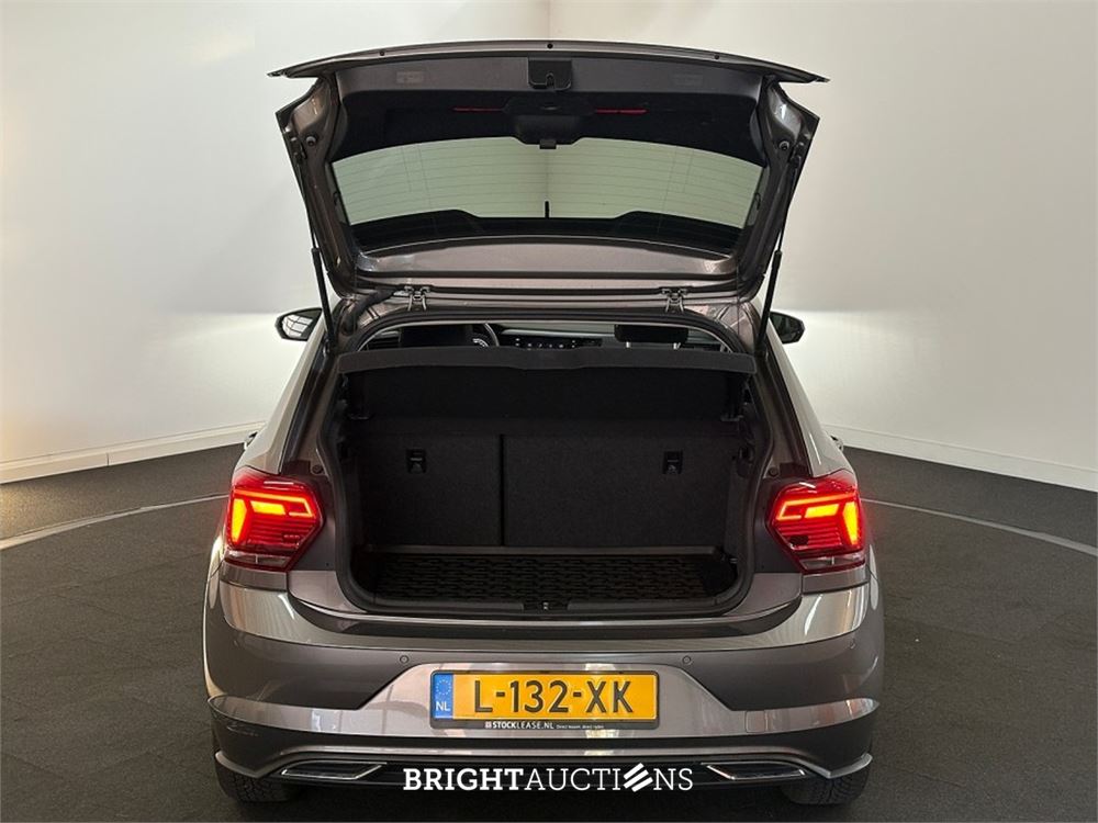 Volkswagen Polo Highline R Panodak 1.0 TSI 95pk 2021 (Origineel-NL), L-132-XK
